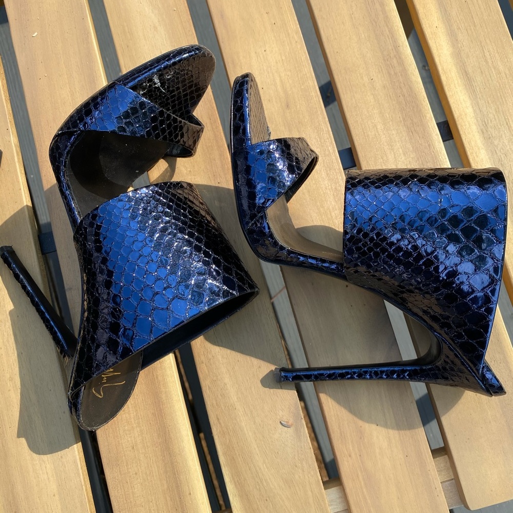 Giuseppe Zanotti Metallic Navy Sandals